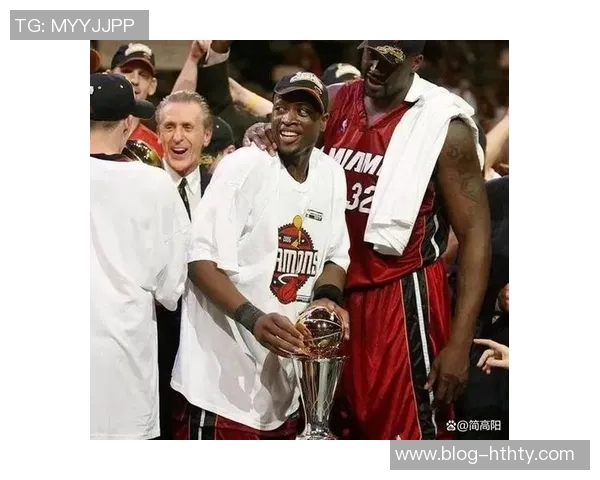 韦德高度评价亚历山大称其独特之处在于夺冠后仍持续自我提升 韦德高度评价亚历山大称其独特之处在于夺冠后仍持续自我提升