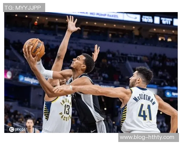 文班亚马展现全面实力半场贡献10分5板1助2断3帽引发热议